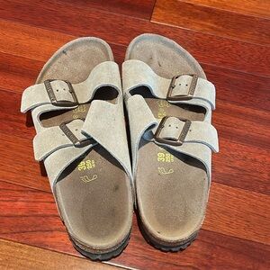 Birkenstock Arizona Suede Leather. Taupe. Size 39 / US 8.5